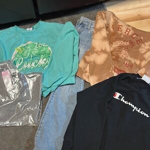 Champion Black Sweatshirt Casual Athleisure